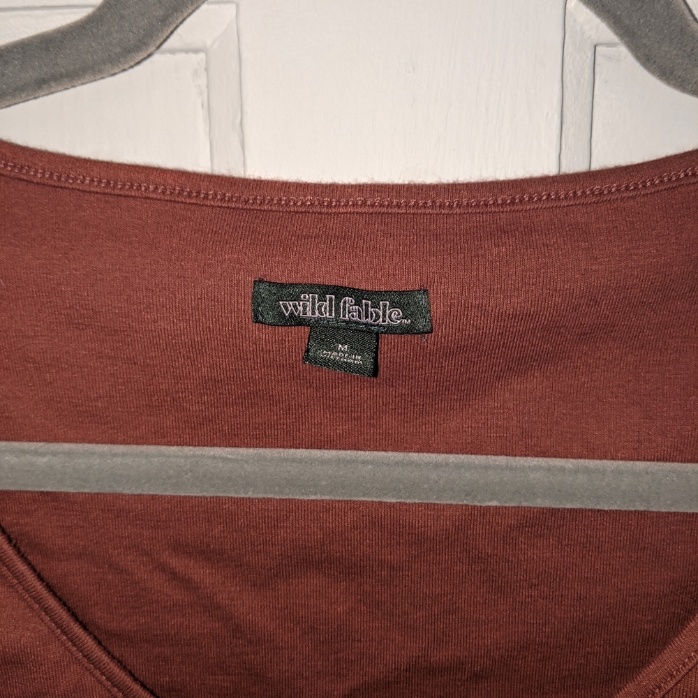 Rust colored cropped tee - Picture 2 of 3